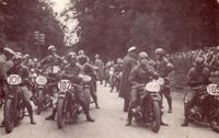 Start 1931 zur Deutschen Meisterschaft von Ralph Roese in Schleiz - Start Nr. 104 Ralph Roese